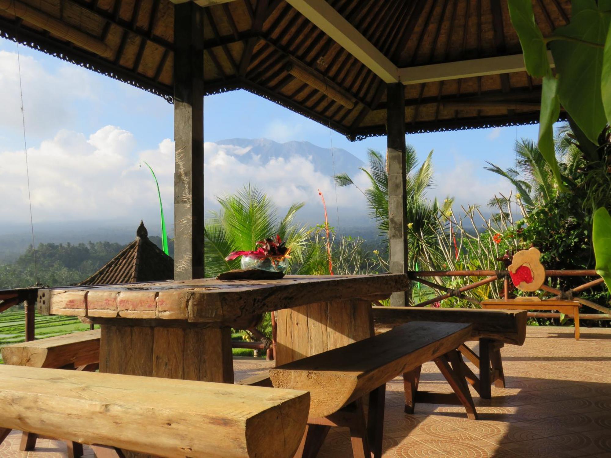 Great Mountain Views Villa Resort Selat Екстер'єр фото