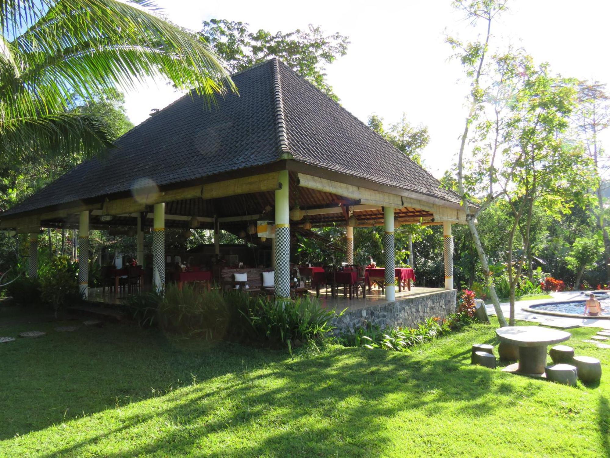 Great Mountain Views Villa Resort Selat Екстер'єр фото